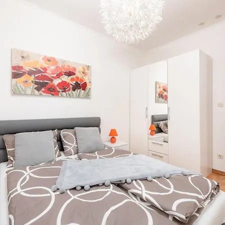 Beachfront Zeljko Apartman
